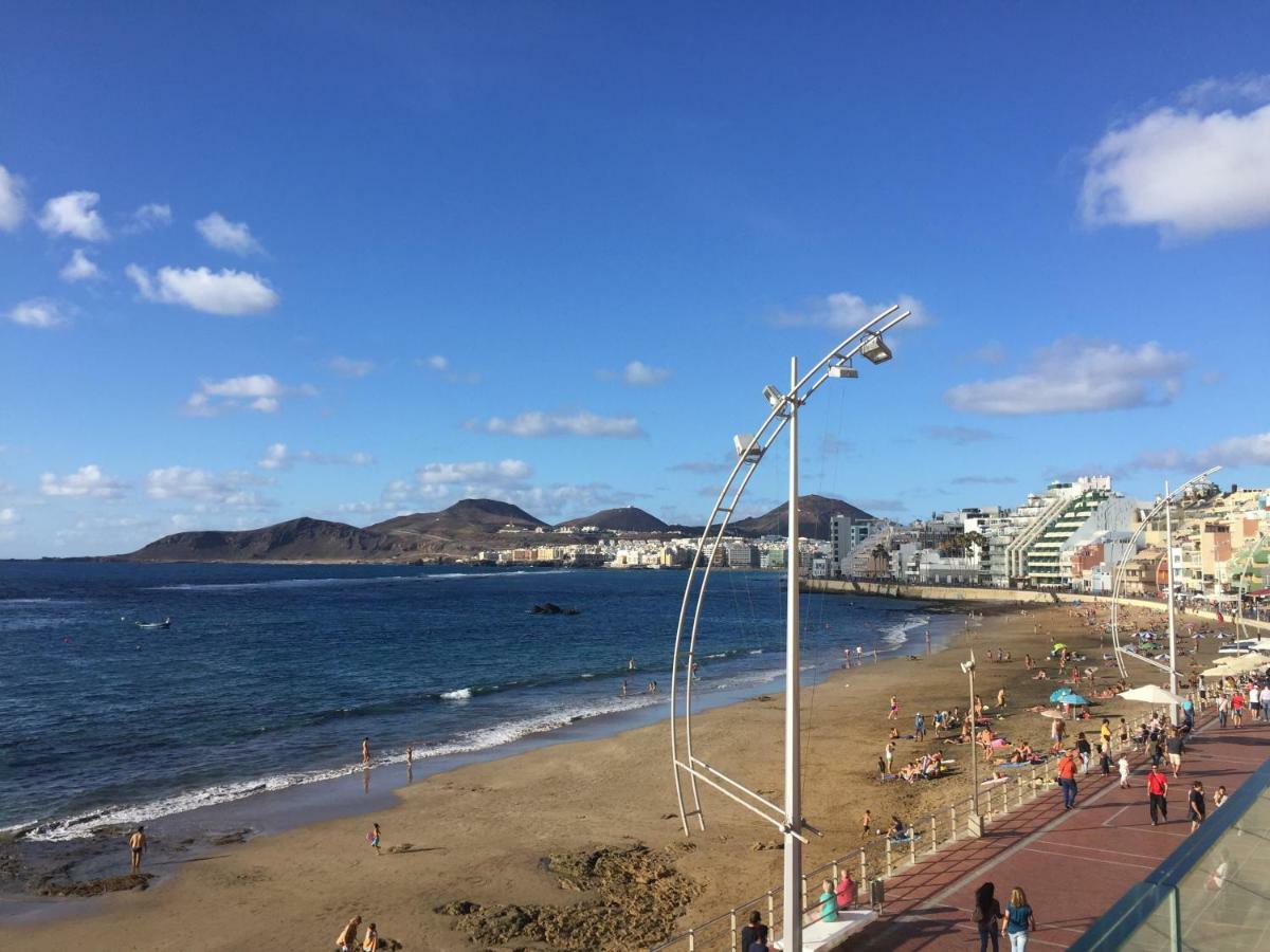 Piso Con Piscina Y Garaje En La Playa De Canteras Lägenhet